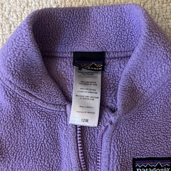 Patagonia light purple 12 month fleece vest - light weight - Picture 2 of 4